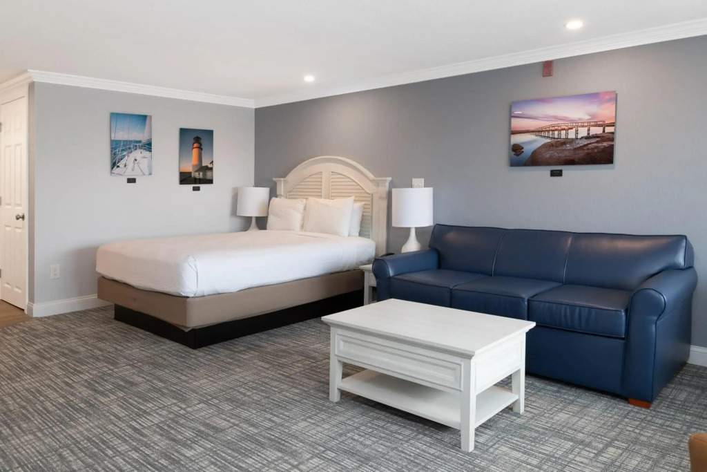InnSeason Resorts HarborWalk