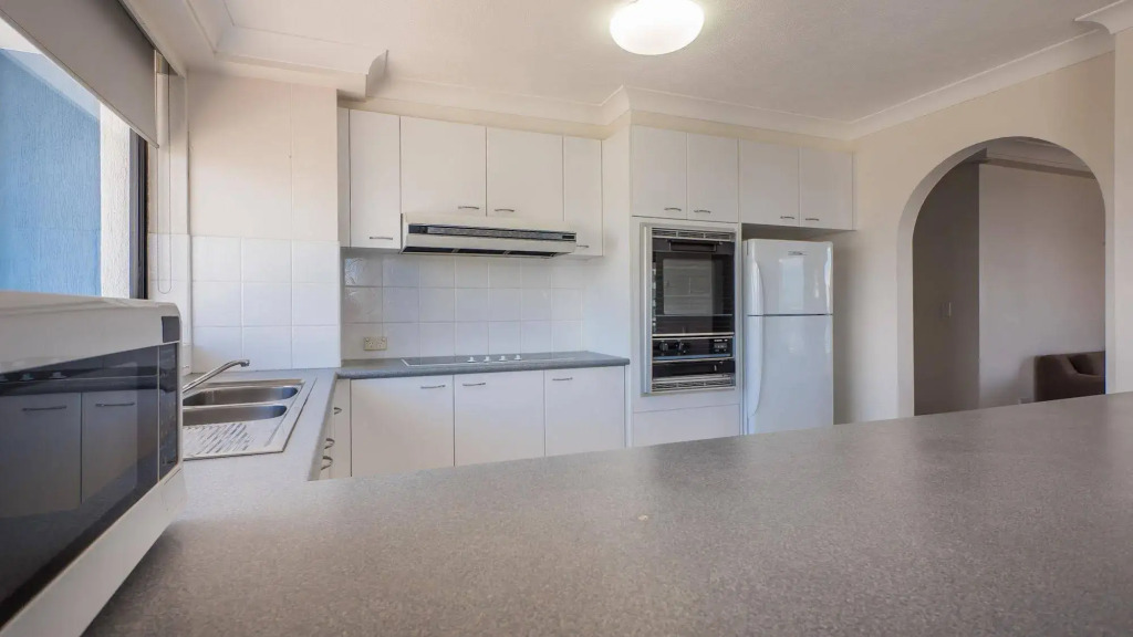 Aegean Apartments Surfers Paradise