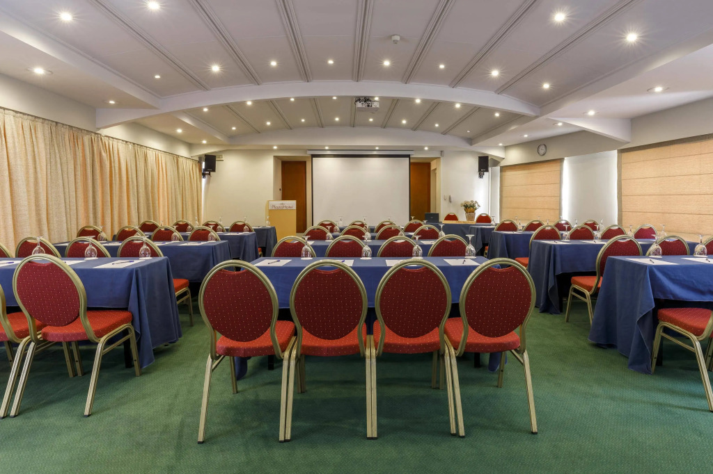 Best Western Plus Hotel Plaza