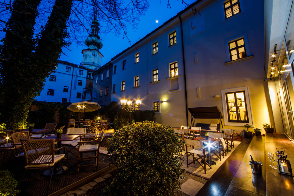 BEIGLI Hotel & Garden