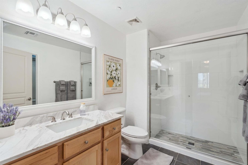Scottsdale - 12050 N Panorama Dr #208