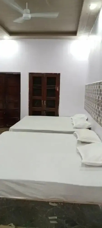 Krishna Inn