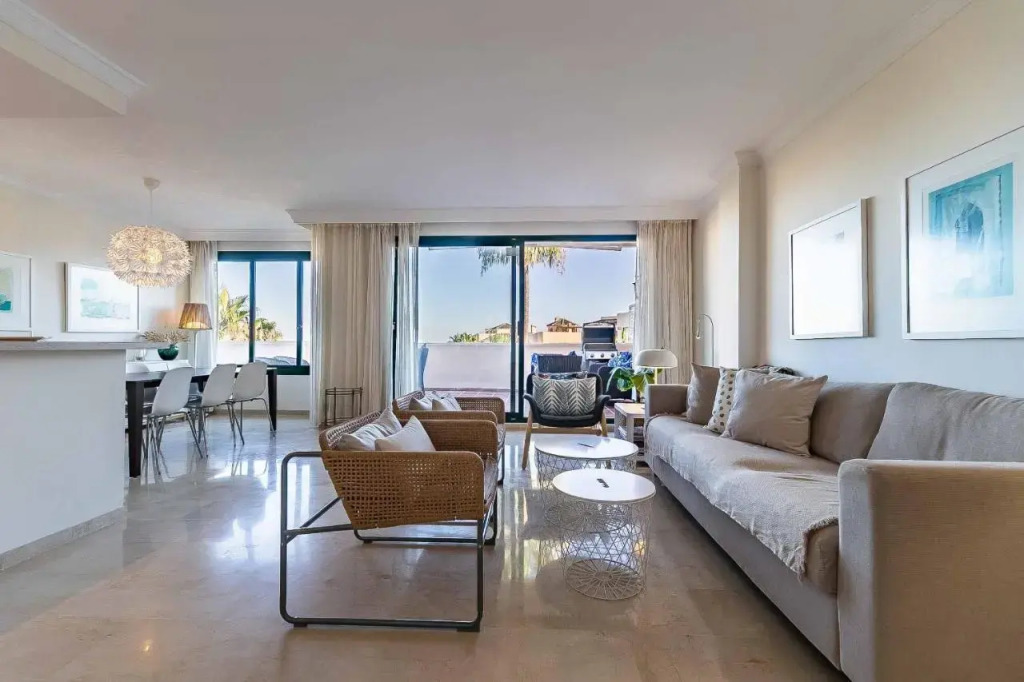75-Apartment with Views in Elviria, Marbella