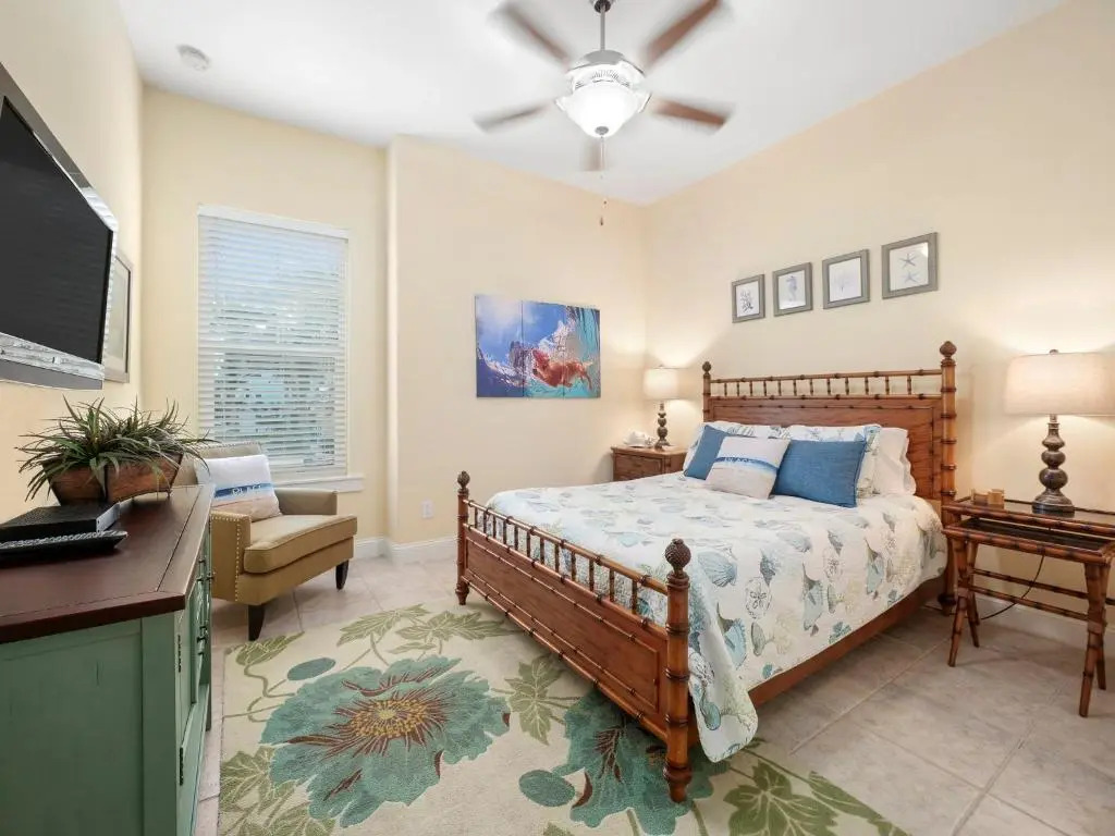 Lost Treasure, New Property, 3 BR+, Guest Suite, Ocean View, Pets, Sleeps 8