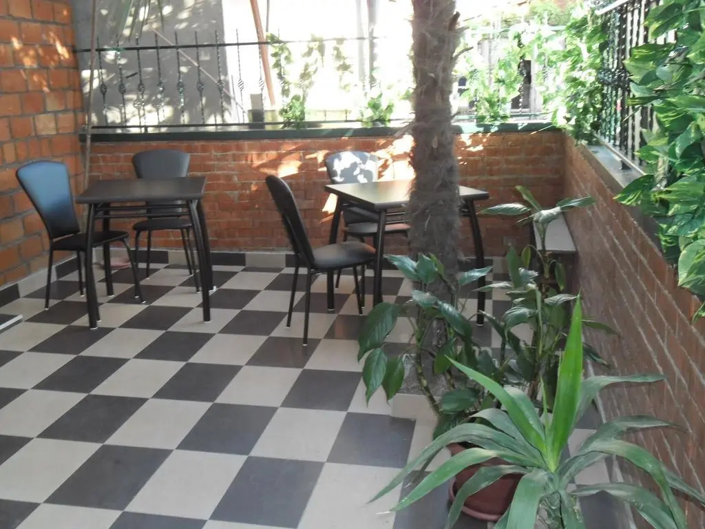 Hirmas boutique hotel