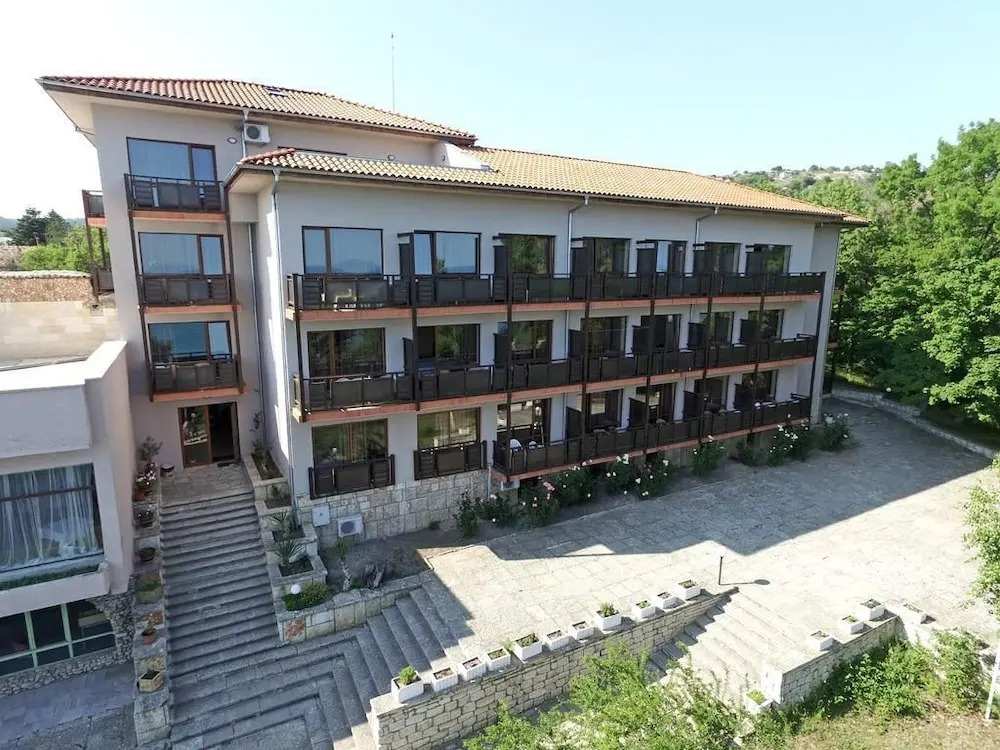 Bisser Hotel