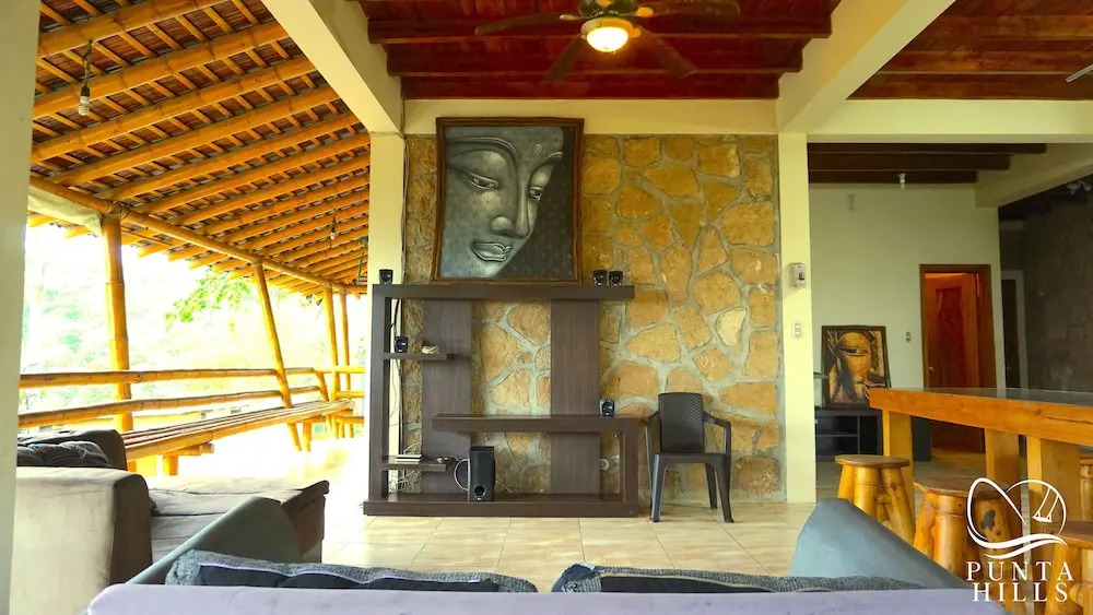 Punta Hills Montanita