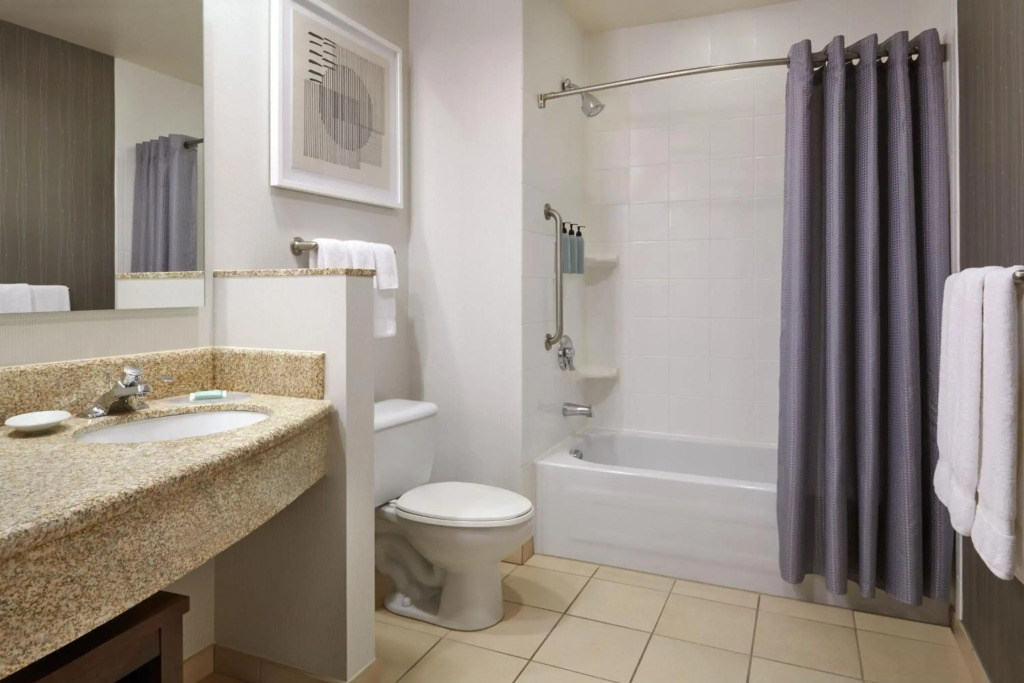 Courtyard by Marriott Ottawa East