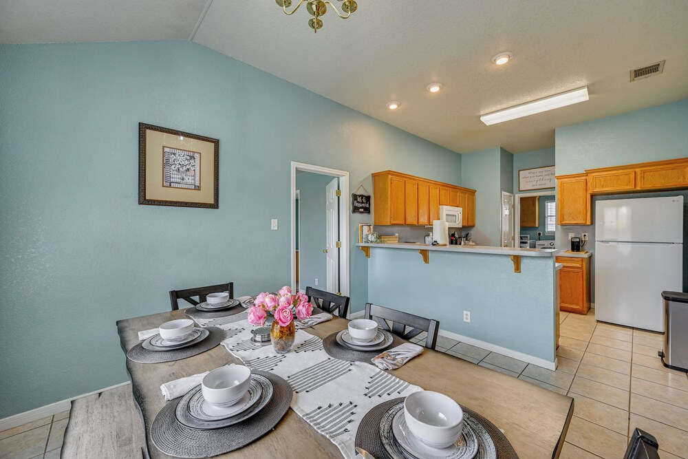 8 Mi to Fort Hood! Family Home w/ Patio & Yard
