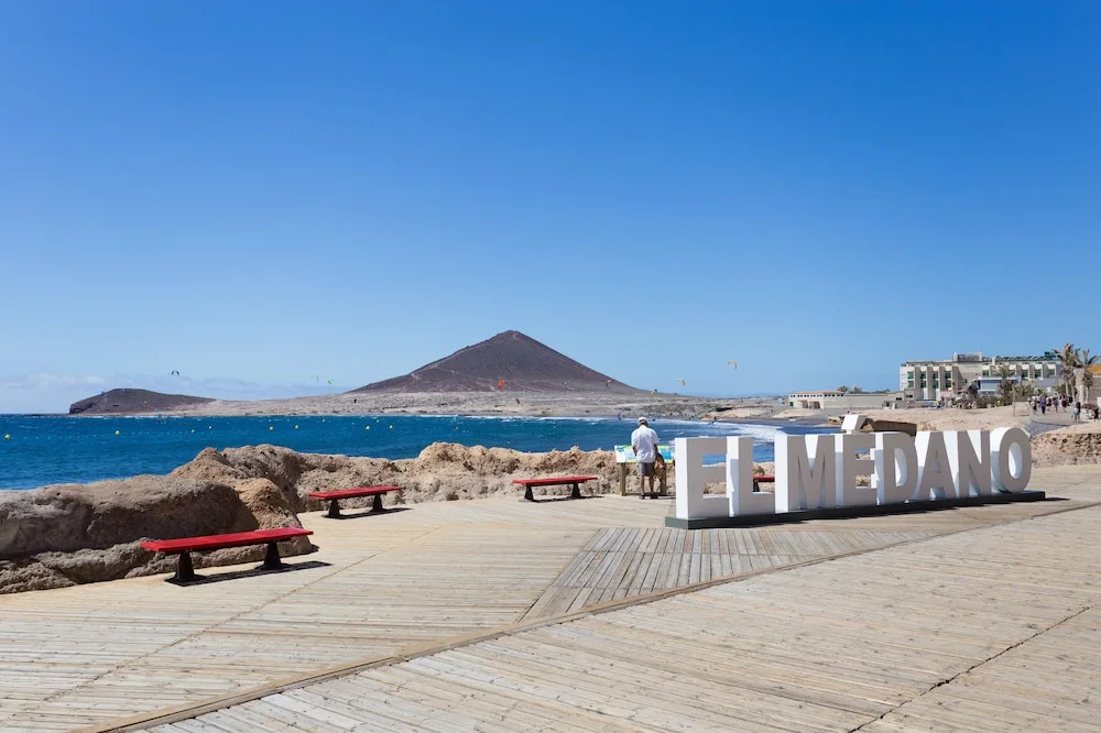 Beach Life Apartment, Exclusive Seafront Triplex