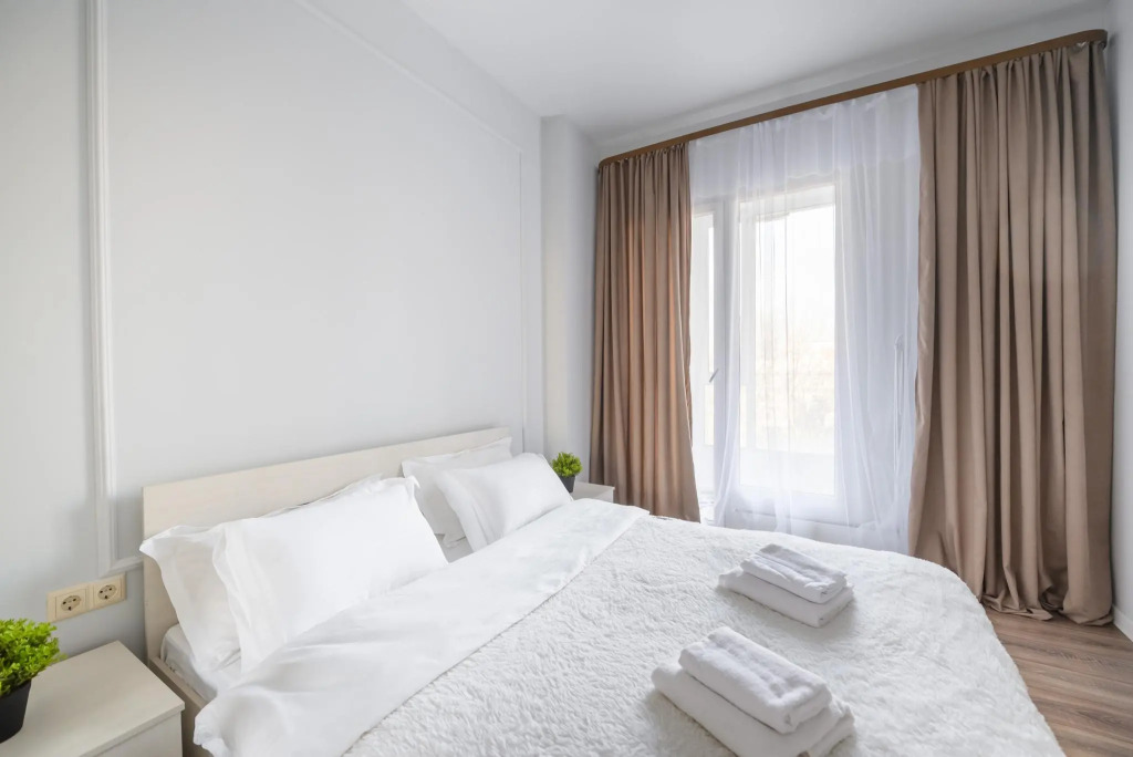 Almaty Apartments (Алматы Апартментс) на улице Манаса 22/2 блок 7