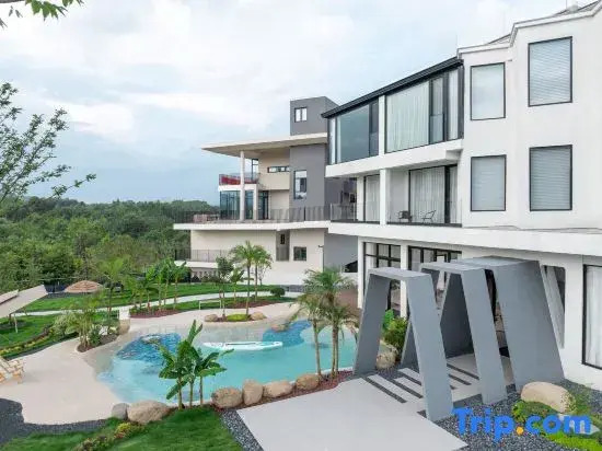 Yuér · Yuer | Zhuying Hot Spring · Private Secret Blue Sea Pool Homestay