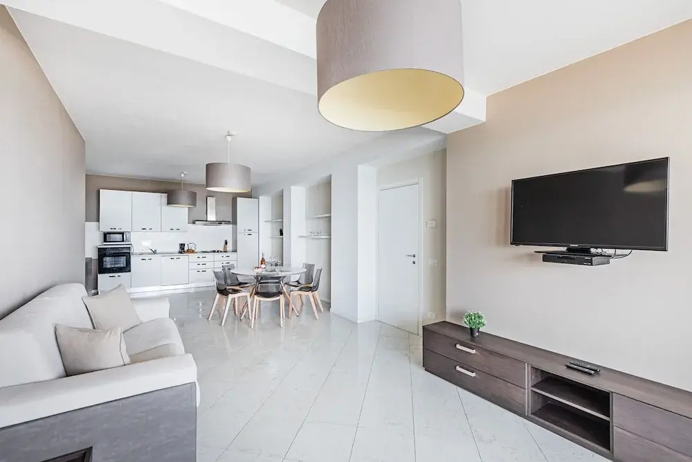 Residenza Miralago - 24 Clodia - Locazione BK