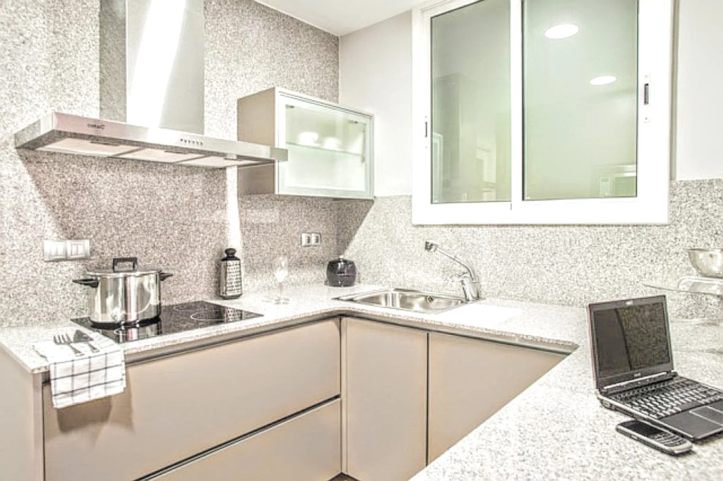 La Rambla spacious 3BR monthly rental - Parsifal