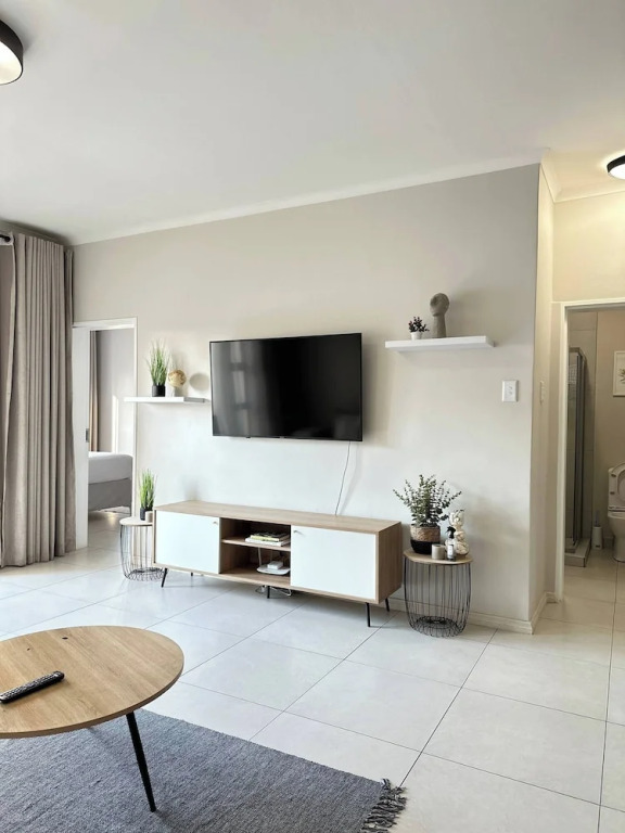Humble Abode - 93 On New - Midrand