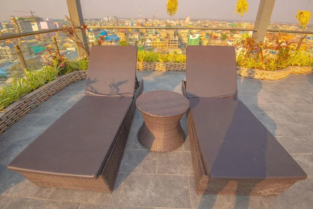 Hak Huot Hotel I