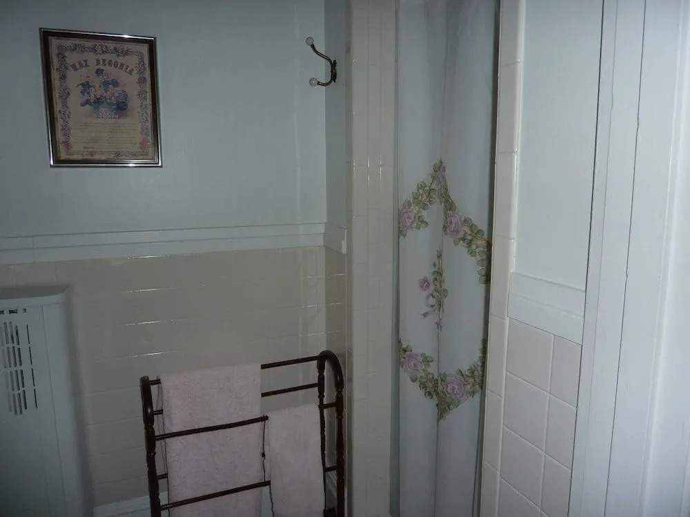 Colonial Capital Bed & Breakfast