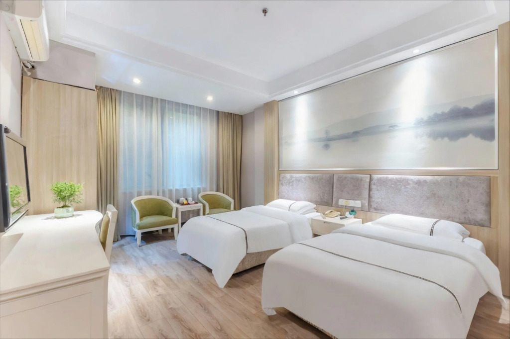 Poyang Hotel