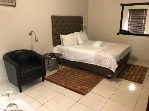 Road House Guest House