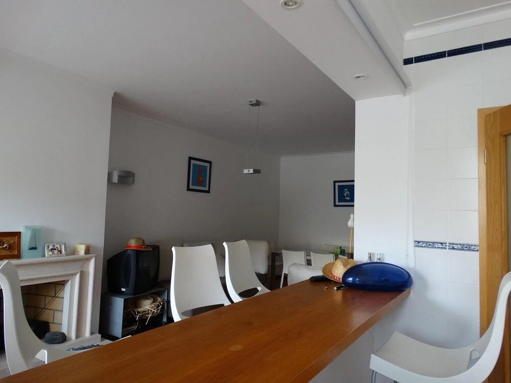 Apartment With 2 Bedrooms in Buarcos, With Furnished Balcony - 500 m F