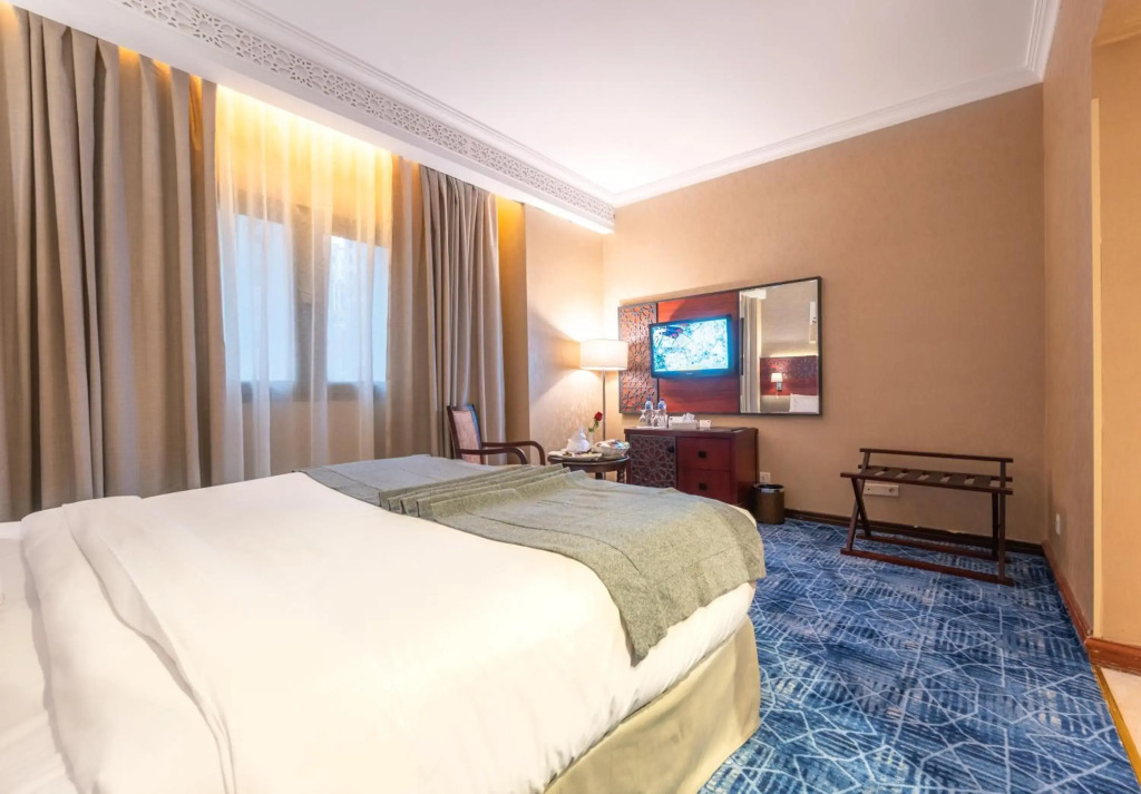 Отель Shaza Regency Plaza Al Madinah