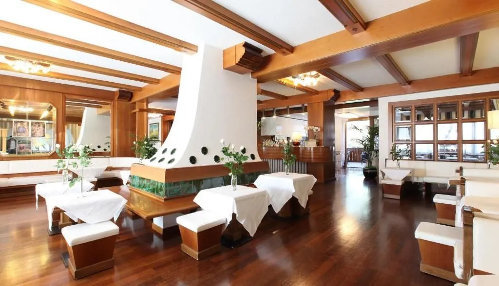 Royal Olympic Hotel
