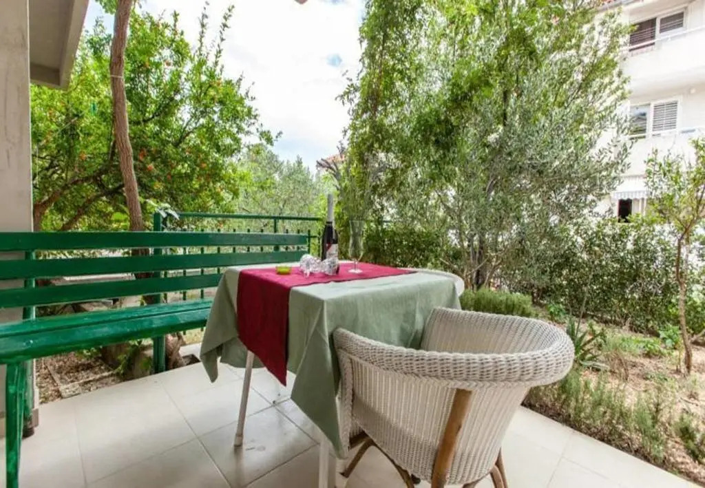 Apartments Jadro
