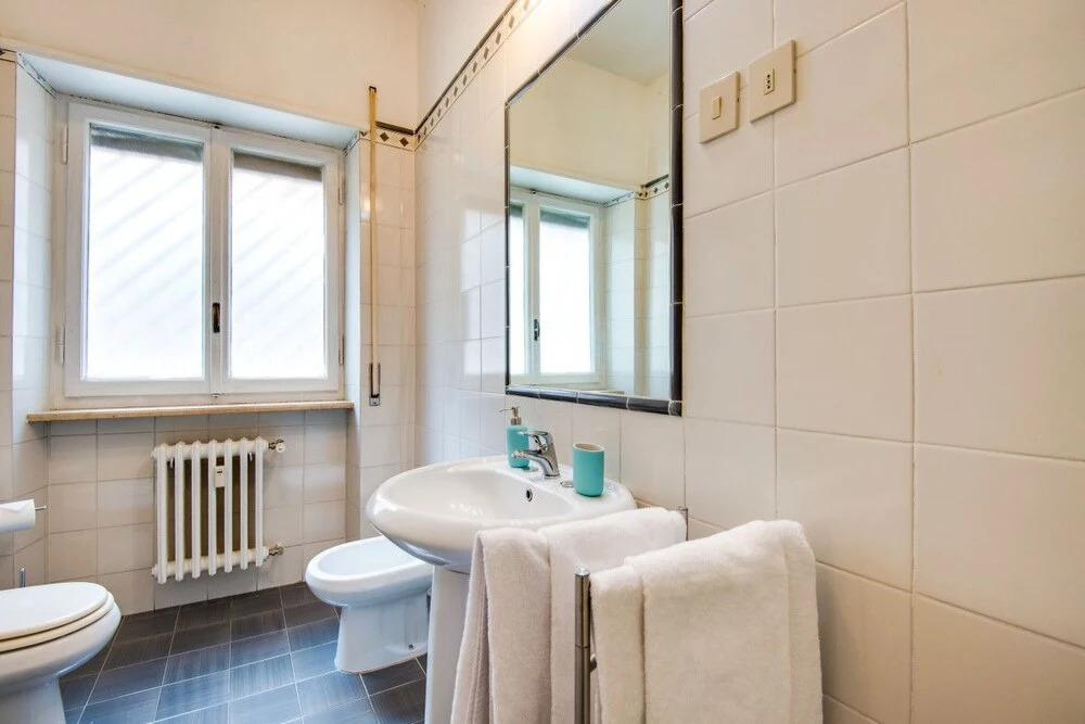 Very Spacious 3 Beds Flat in a Great Area