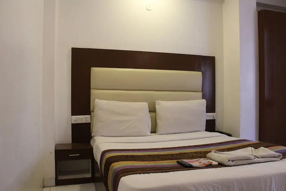 Hotel Opal Inn