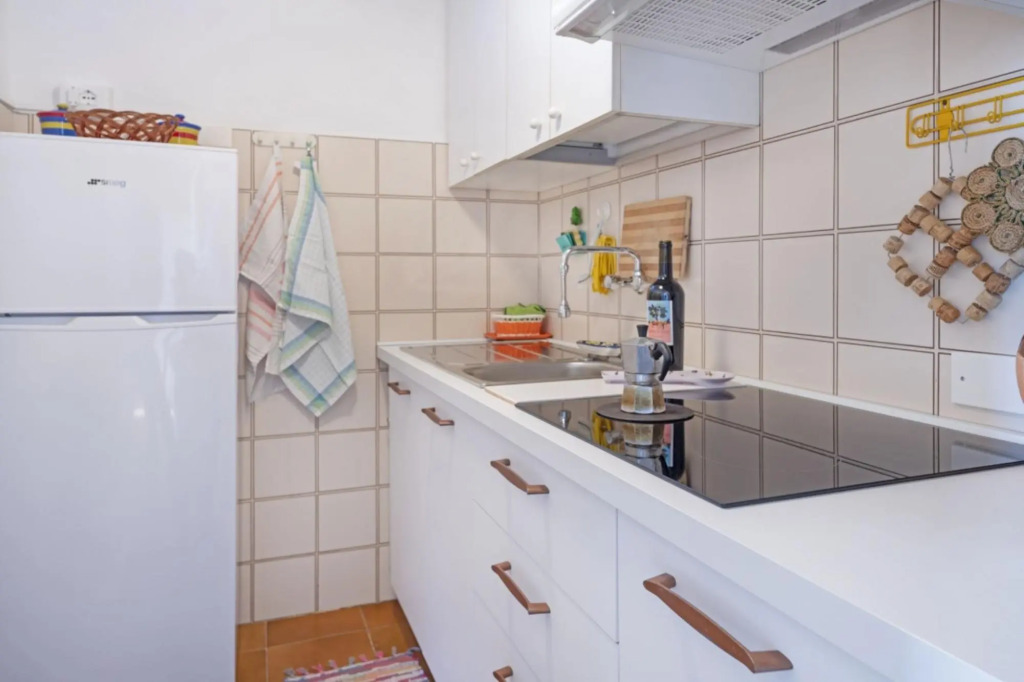 Independent cottage with sea view patio 300 meters from the beach of Pomonte-LA CASA CON PATIO A POMONTE