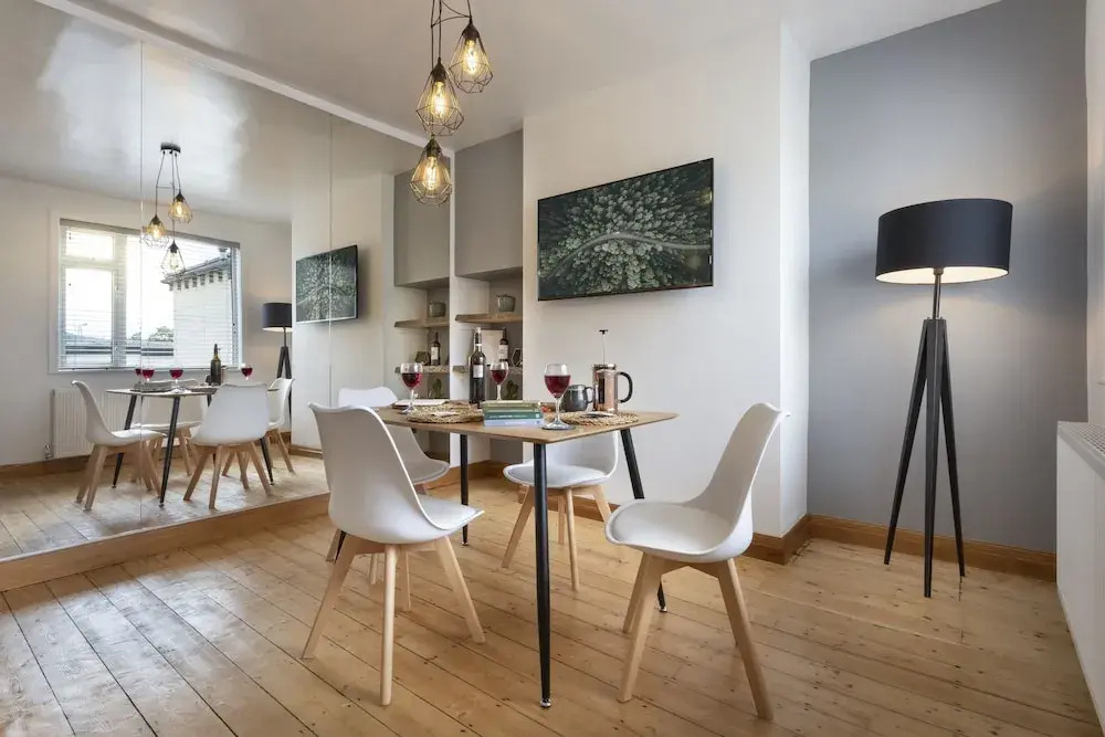 Ellerthwaite Place X3 Bed House with Hot Tub in Central Windermere - Ridgestone