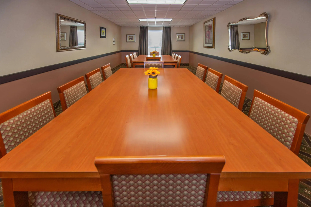 Quality Inn & Suites Lethbridge East