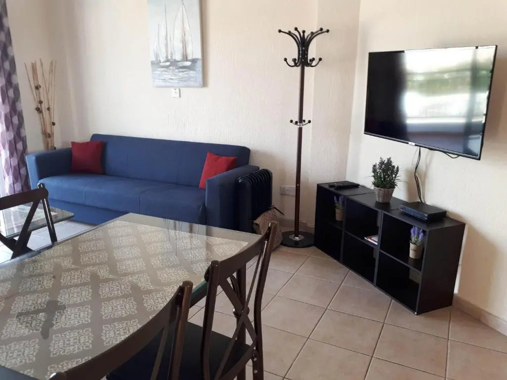 Amelia Apartment