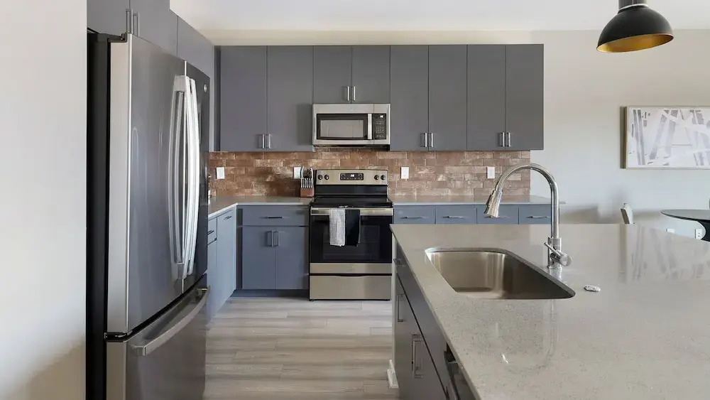 Landing Chic 1BD Pool Gym