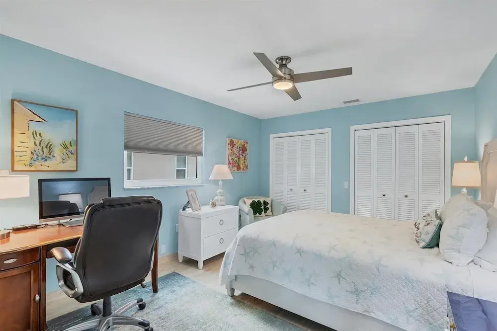 Punta Gorda Isles Private Pool Vacation Home - Waterfront Canal Views 4 Bedroom Home