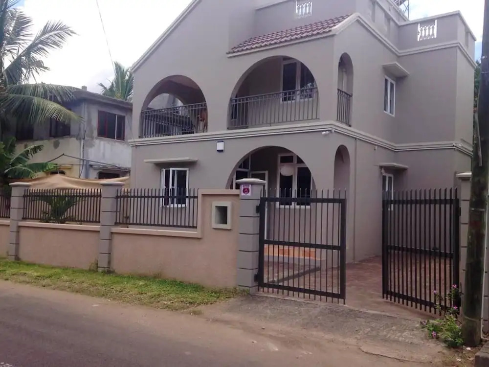 House With 3 Bedrooms in Flic en Flac, With Shared Pool, Enclosed Garden and Wifi