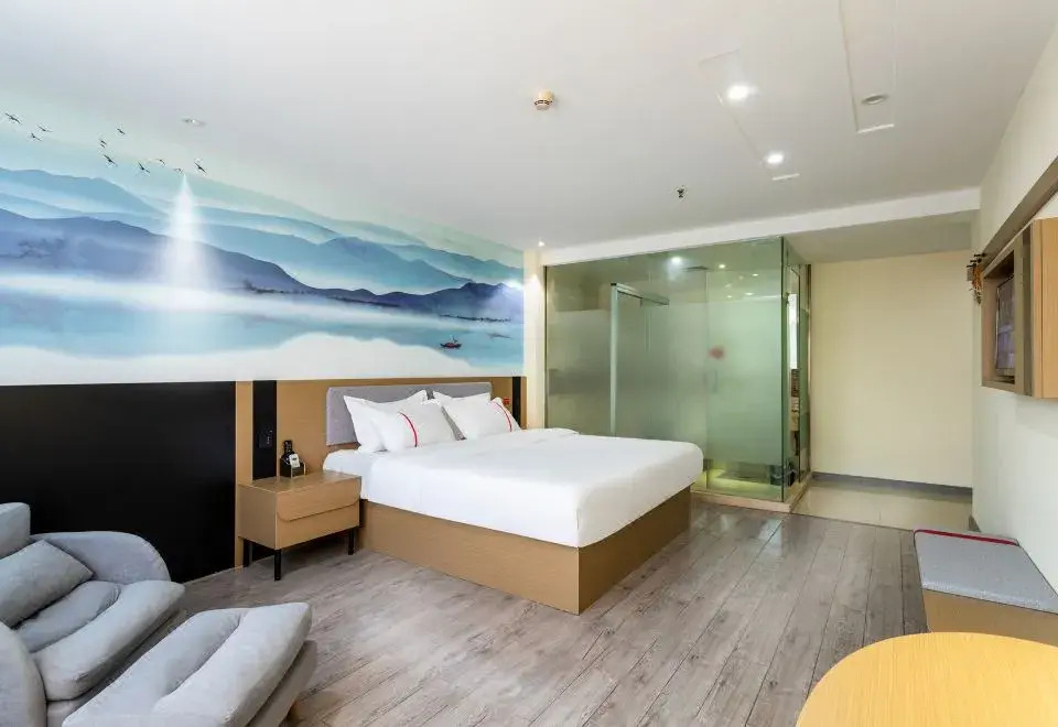 Lijia Express Hotel (Wuhan Jinghe Square Branch)