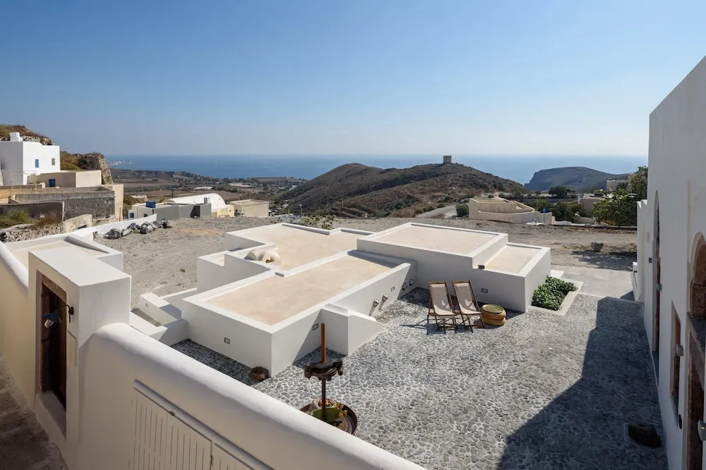 VILLA DI CAPO - Santorini Old Winery Luxury Villas