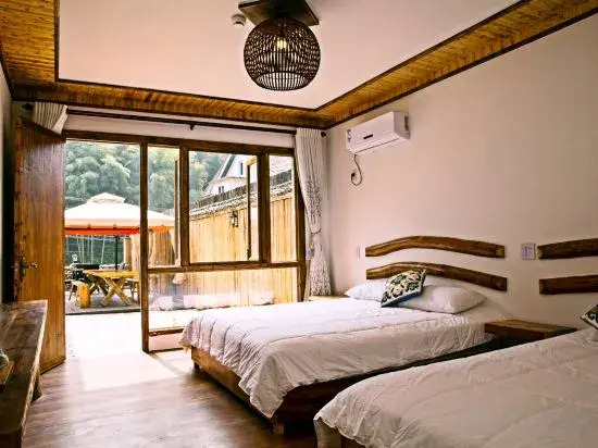 Huatian Shuiyuan Inn
