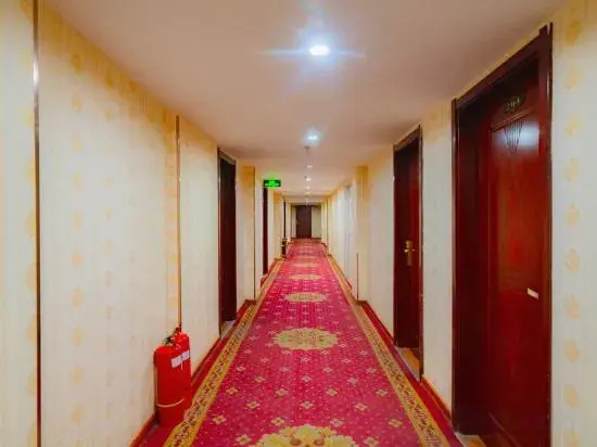 Lanzhou Anjingyuan Hotel (Huanghe Mother Sculpture Xiaoxihu Subway Station)