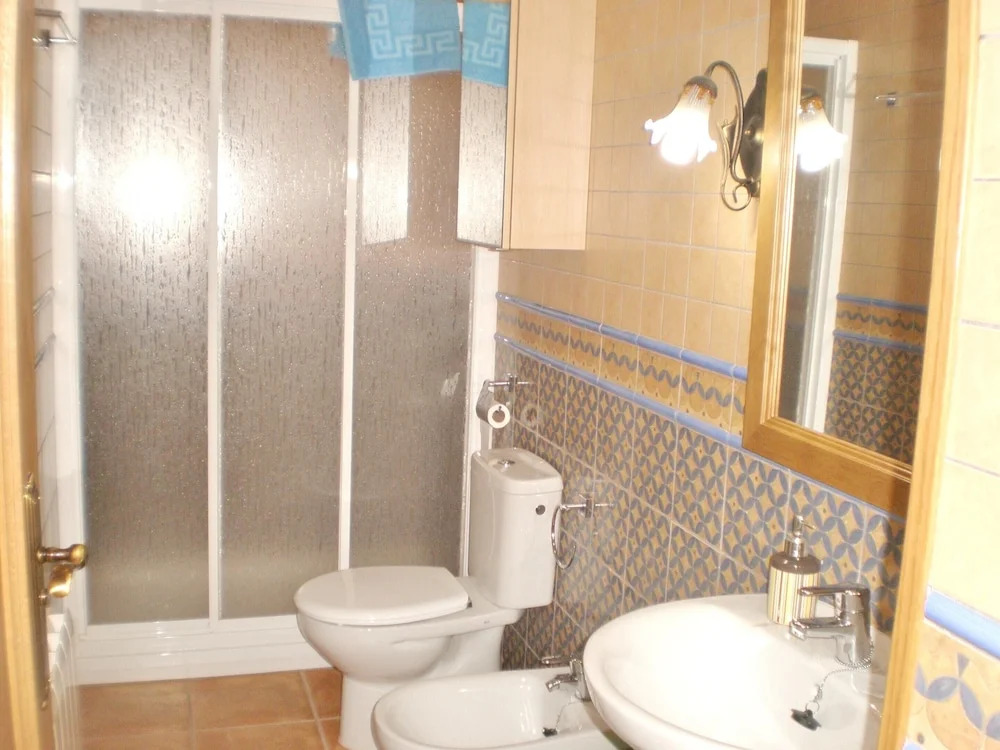 House With 4 Bedrooms in Castellar de Santiago, With Furnished Terrace