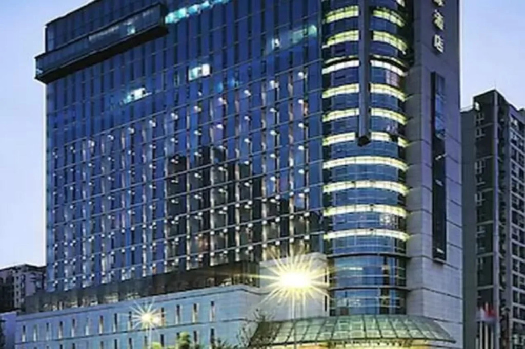 Rainbird International Hotel