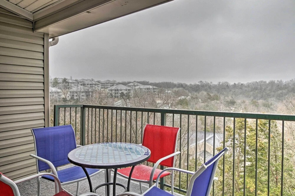 Vibrant Holiday Hills Resort Condo w/ Balcony