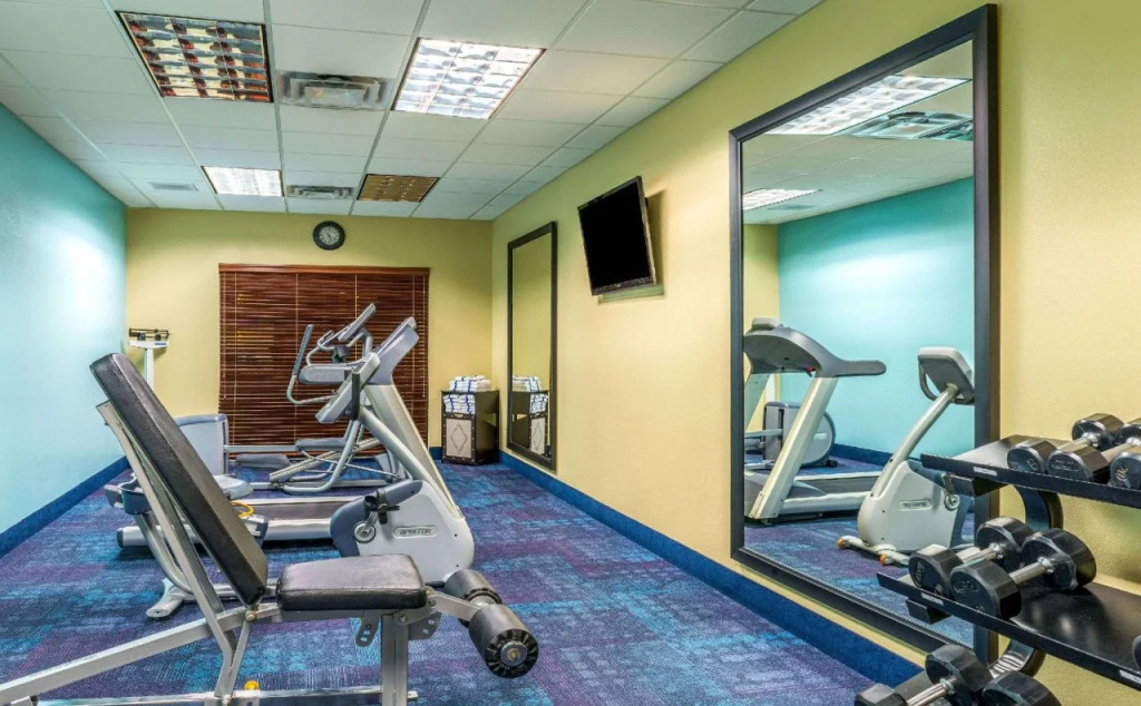 Days Inn and Suites Scottsdale