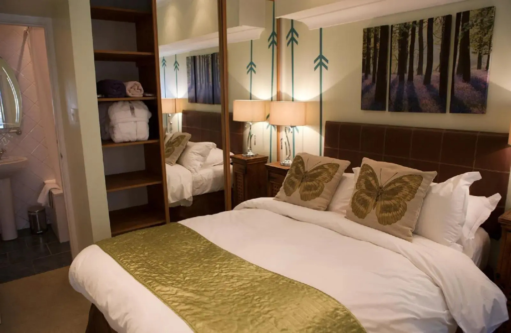 Sea Spray Hotel