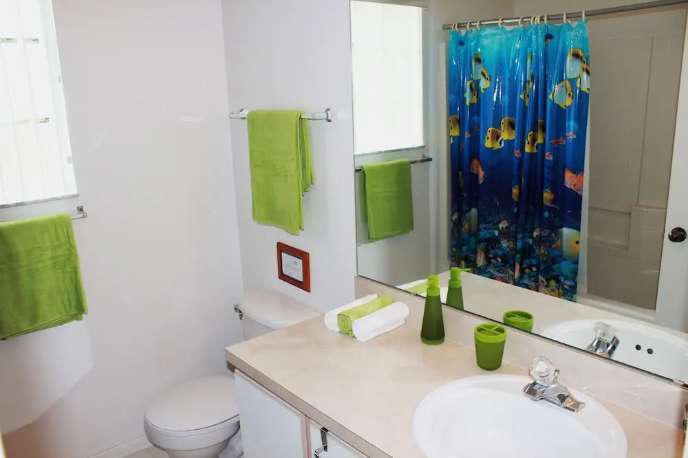 Ov3868 - Hampton Lakes - 5 Bed 3 Baths Townhome