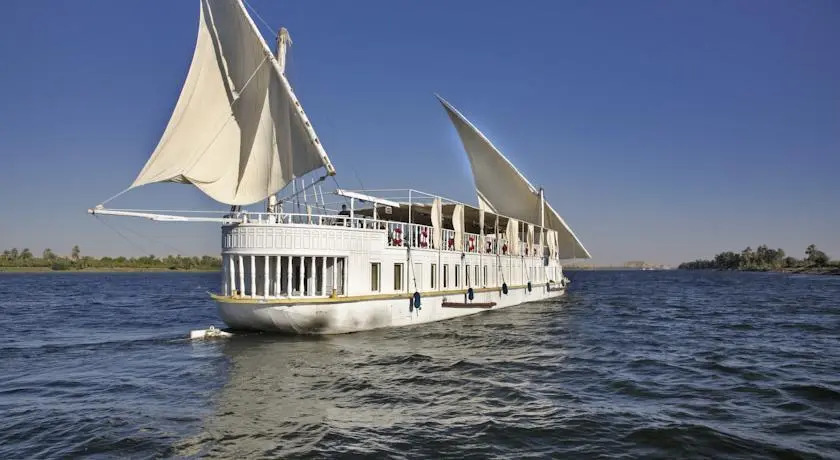 Giraffa Dahabiya Luxor / Aswan 05 & 07 Nights Each Saturday