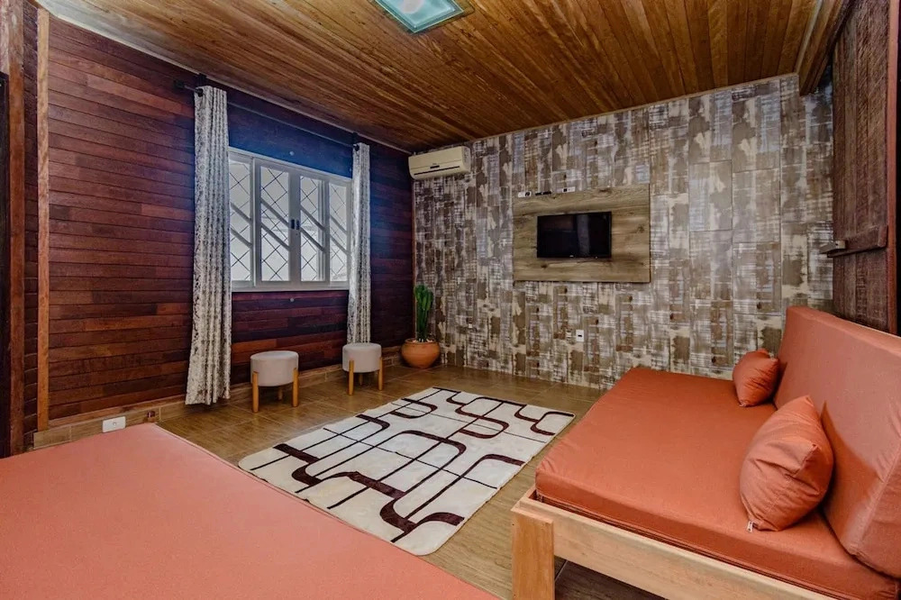 Casa com Piscina Churrasqueira e Ar Condicionado
