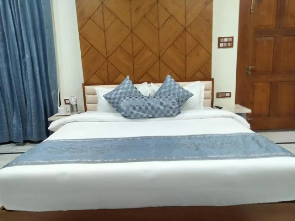 Matoshree Club and Resort