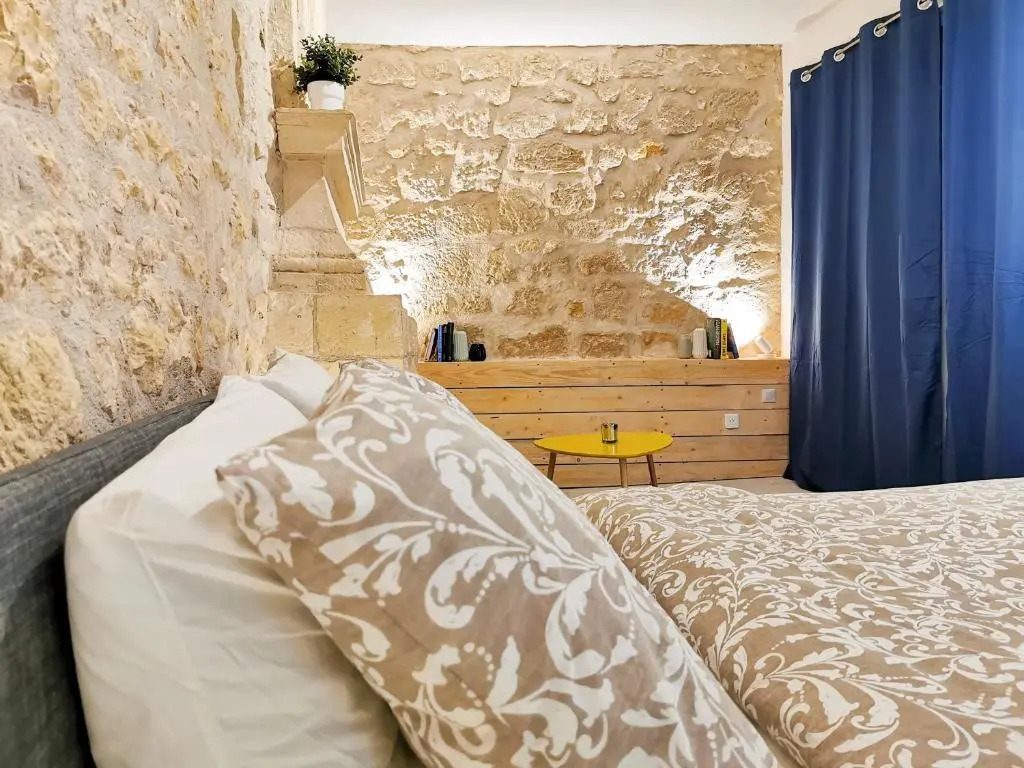 Appartement Ma Douce Charente - Superbe T3 Design et Fonctionnel - Hyper Centre à Saintes